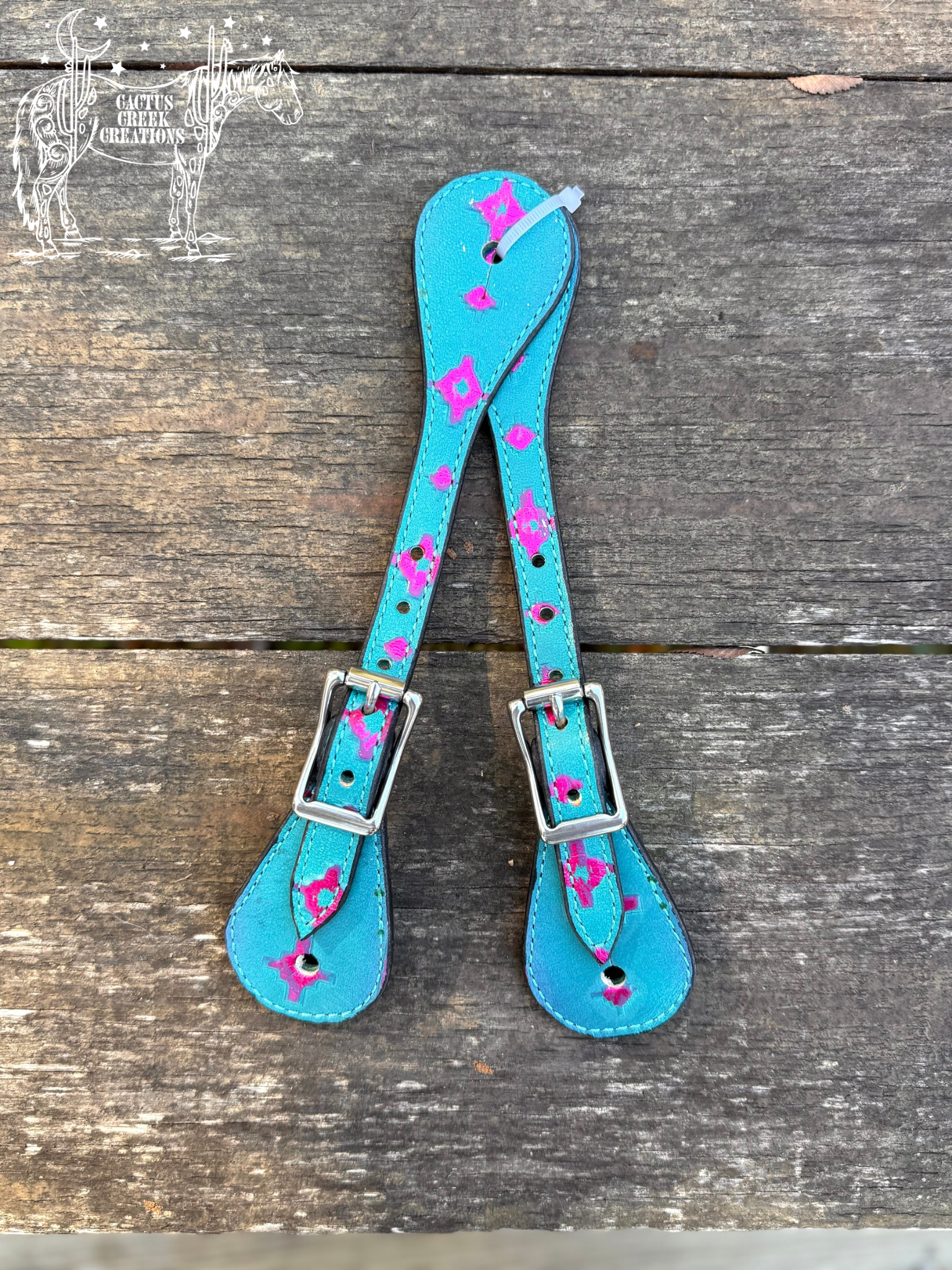 Spur Straps